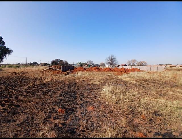 992M² VACANT LAND FOR SALE IN KOOKRUS